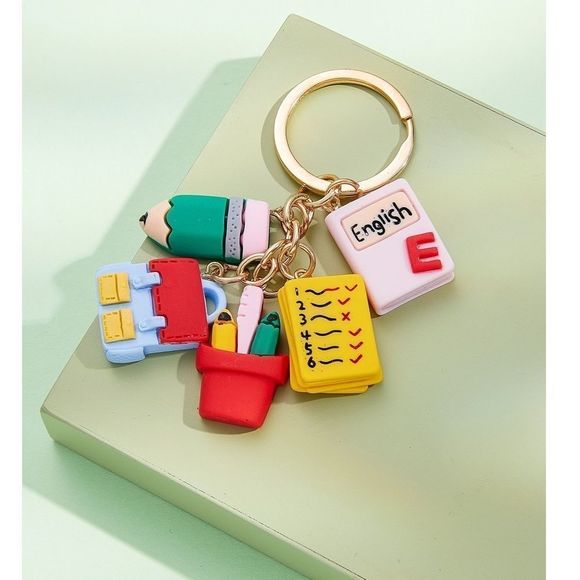 Books School Keychain/Purse 🎒 Charm ~ 📖 🎁 💝 📚 🏫 - Picture 3 of 3
